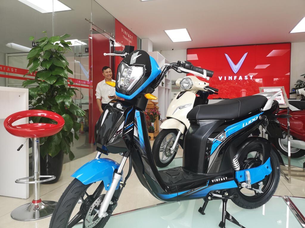 VinFast ra mắt 5 mẫu xe máy điện 200km cho một lần sạc